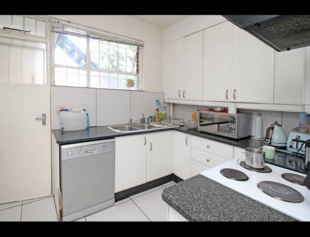 3 BEDROOM APARTMENT FOR SALE IN BLACKHEATH